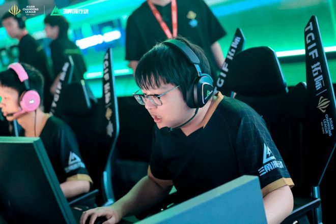 分差瞬间被 分差瞬间被