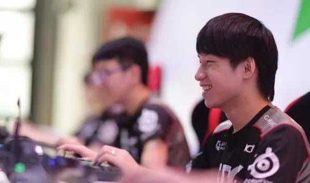 一名多面手 一名多面手