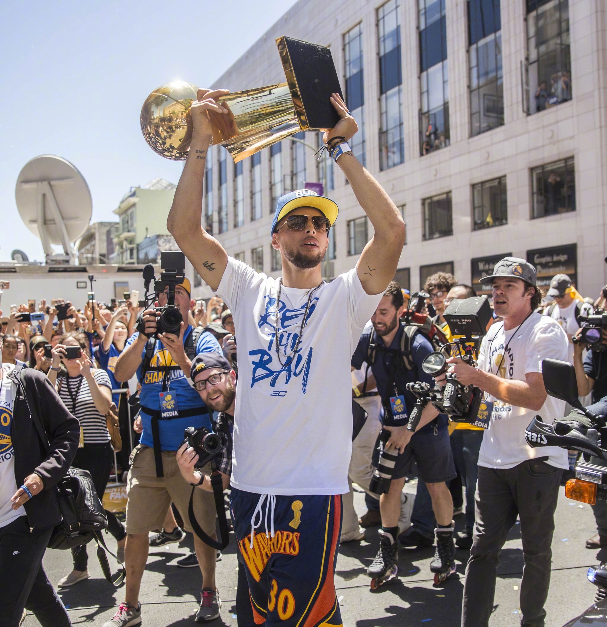 次创造佳绩 次创造佳绩